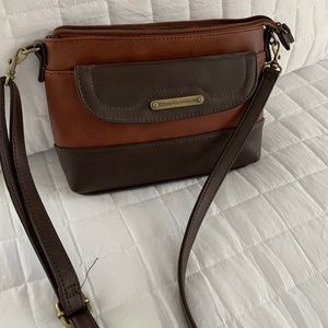 Stone Mountain Crossbody